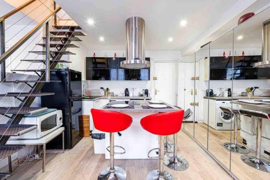 Duplex 45M2 -Zac L'Oreal - Palais De Justice Paris クリシー エクステリア 写真