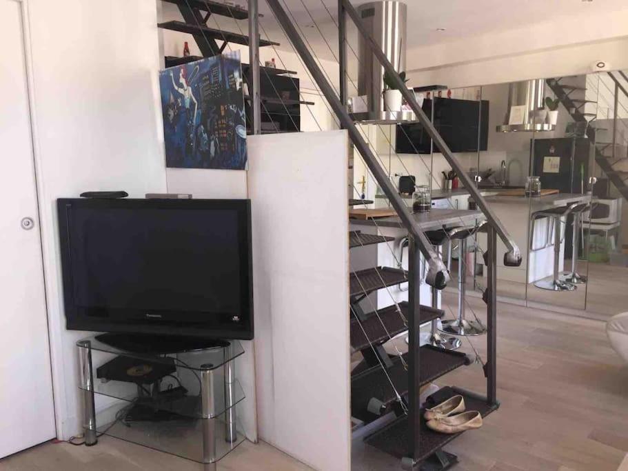 Duplex 45M2 -Zac L'Oreal - Palais De Justice Paris クリシー エクステリア 写真