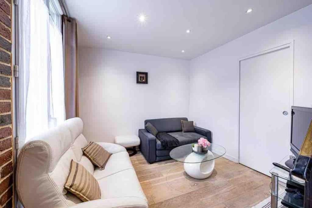 Duplex 45M2 -Zac L'Oreal - Palais De Justice Paris クリシー エクステリア 写真